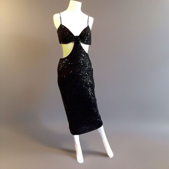 NWT Mac Duggal dress 70130. Cutout Waist black Sequin Formal Gown.  Size 4 - Picture 2 of 8